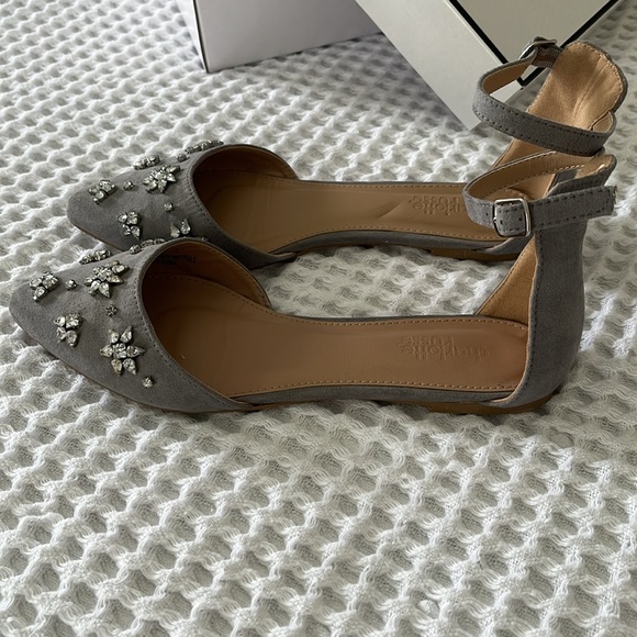 Charlotte Russe Pointed Toe Flats - Picture 3 of 7